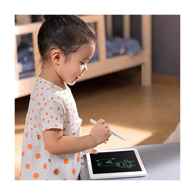 Xiaomi | Mi LCD Writing Tablet | 13.5 " | LCD | Black Board/Green Font | It has no memory - you write one page, then delete it completely with one button; The life of the button battery is about a year when the display is cleared 100 times a day 8